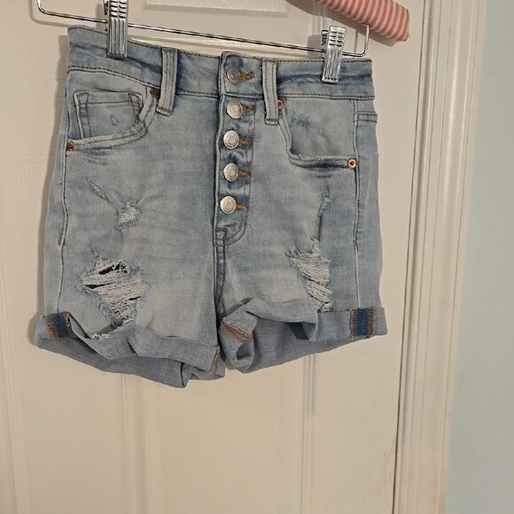 Stylish Light Blue Denim Shorts - Picture 2 of 8